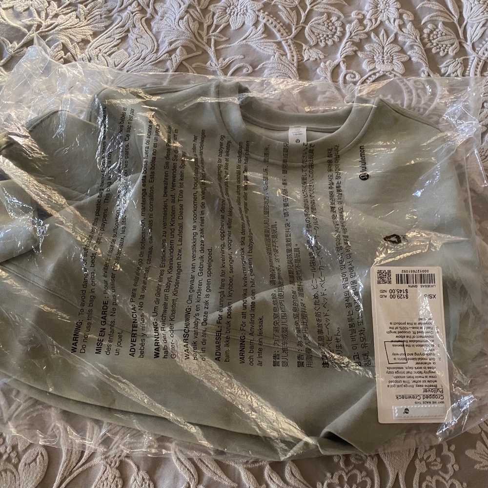 BNWT Lululemon Cropped Crewneck Pullover Green Fern Sz XS/S